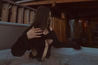 Iubita lui Drăgușin, apariție incendiară în jacuzzi » Cum s-au fotografiat cei doi