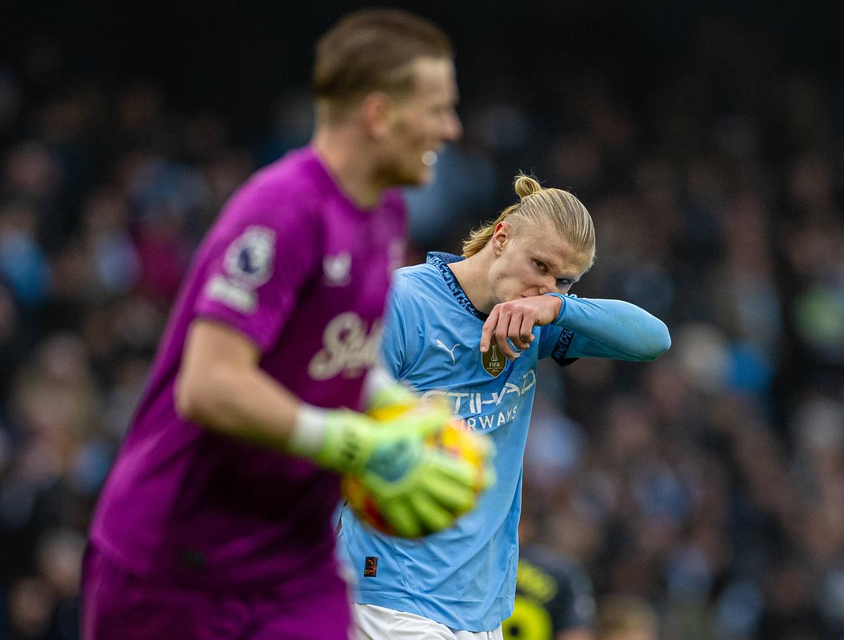 Uluitor! Ce avea scris Jordan Pickford pe sticla de apă, înainte să pareze penalty-ul lui Erling Haaland