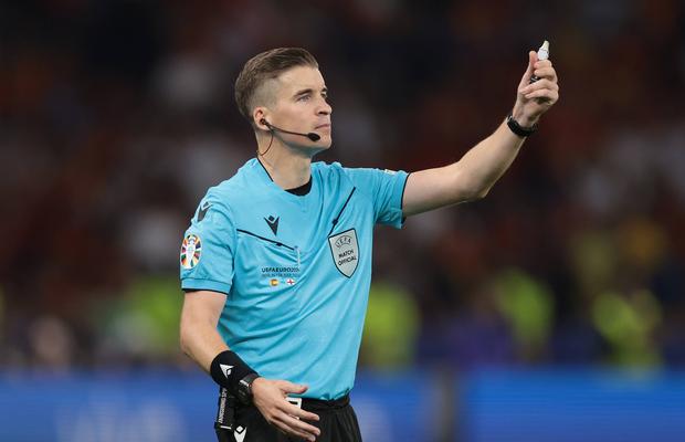A fost aprobată o nouă regulă în fotbal » Ciudățenie totală: corner acordat dintr-un motiv inedit