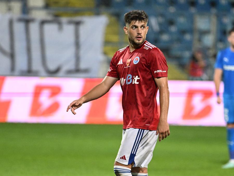 Cristi Săpunaru a întocmit Top 3 fundași centrali români din Superliga: „Pentru mine, nu pleca niciodată de la Rapid!”