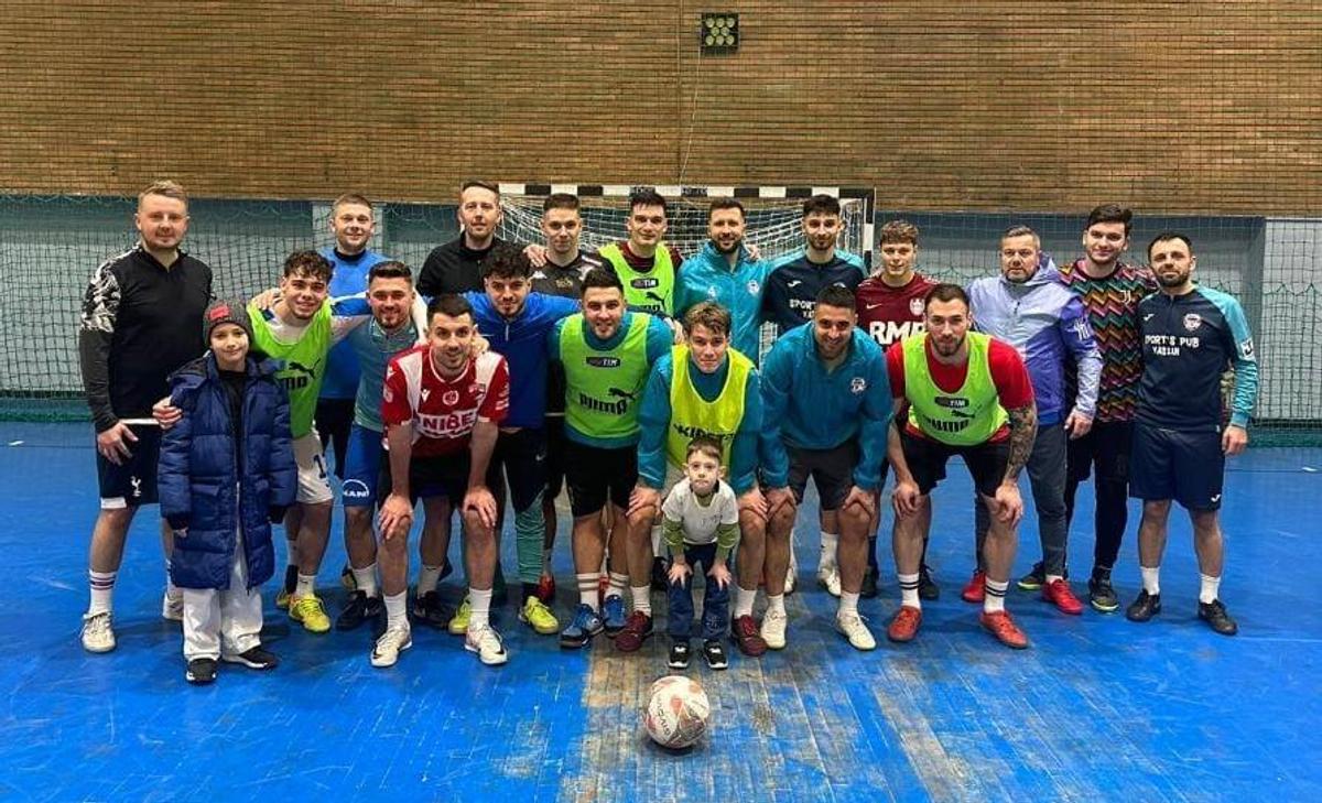 Louis Munteanu s-a fotografiat în tricoul celor de la FCSB