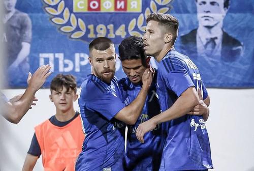 Levski Sofia a terminat 2025 pe primul loc în Bulgaria. Îi „confiscă” titlul lui Ludogorets? // FOTO: Instagram @pfclevskiofficial