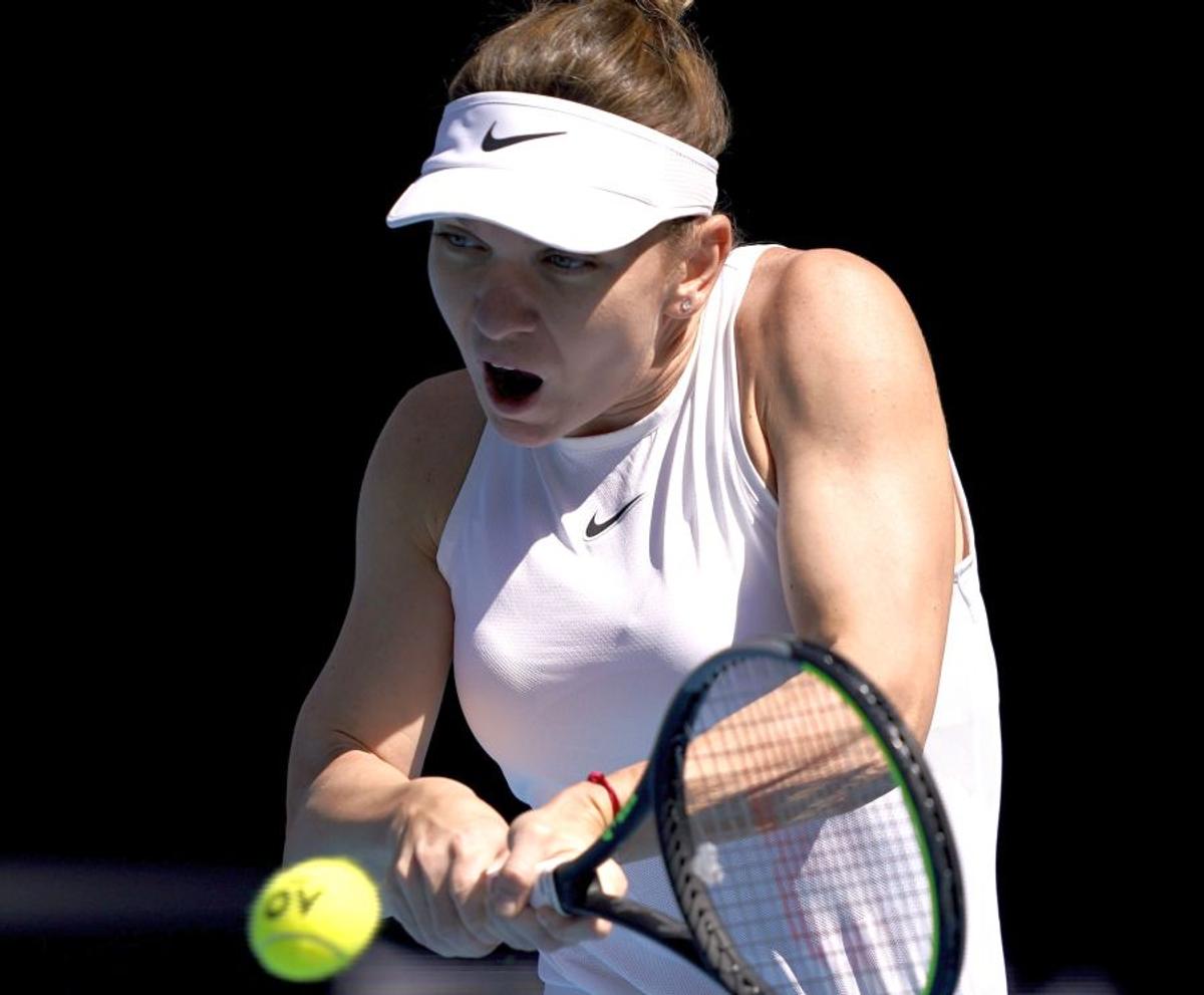 SIMONA HALEP LA AUSTRALIAN OPEN // VIDEO Simona Halep, în marș spre un nou titlu de Grand Slam! E singura de la Australian Open care a reușit asta