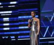 FOTO Kobe Bryant a murit. Mii de oameni s-au strâns la Slapes Center în L.A. Omagiu special la Premiile Grammy