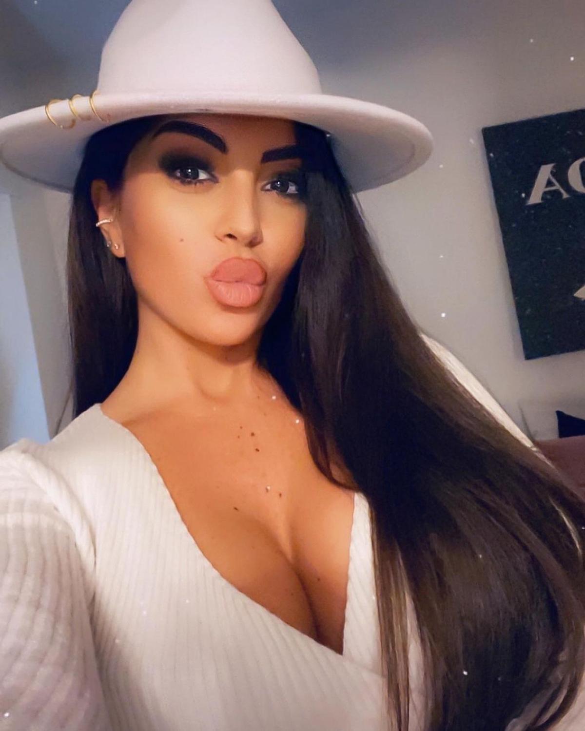 FOTO Floriana Messina fană sexy Napoli