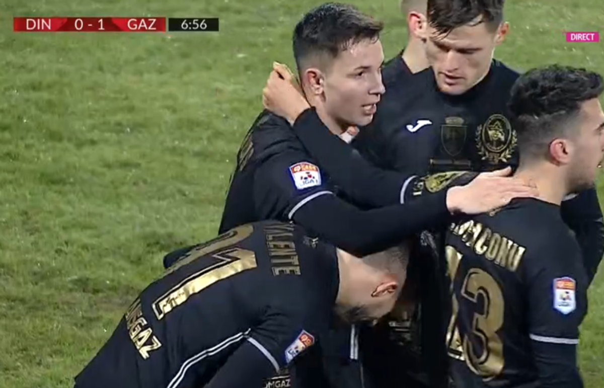 Medieșenii acuză arbitrajul cu Dinamo, după eroarea flagrantă a lui Marcel Bîrsan: „Nu înțeleg de ce și cum să nu dai fault”