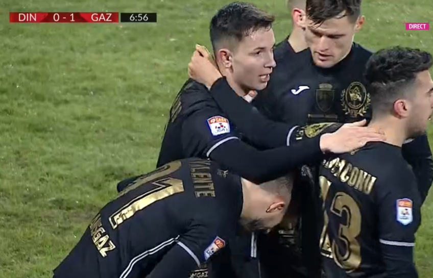 Ronaldo Deaconu (23 de ani), mijlocașul lui Gaz Metan, îl acuză pe Marcel Bîrsan, arbitrul care a greșit flagrant la golul de 2-1 al lui Dinamo.