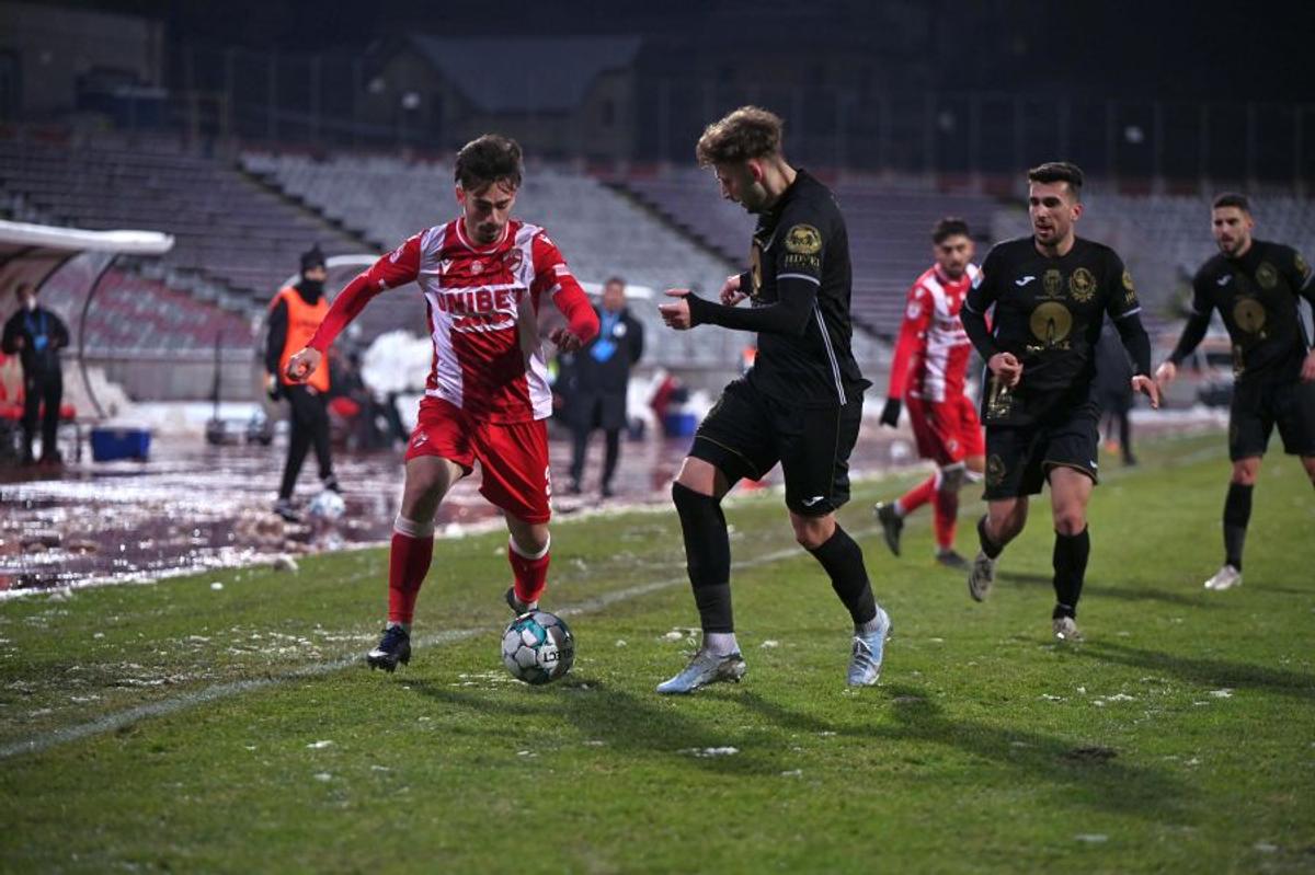 Note GSP după Dinamo - Gaz Metan 2-1 » „Centralul” și un „câine roșu”, cei mai slabi de pe teren!