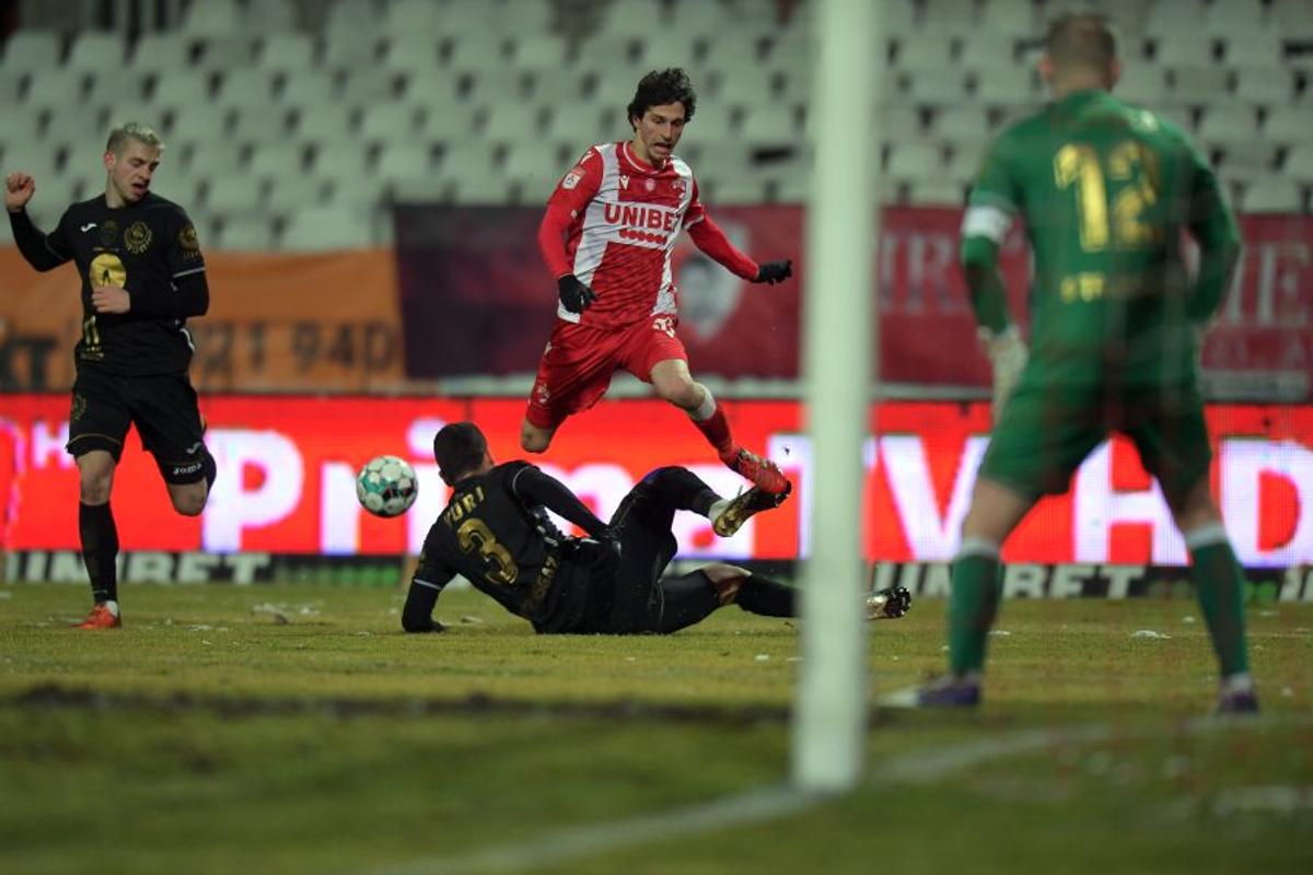 Note GSP după Dinamo - Gaz Metan 2-1 » „Centralul” și un „câine roșu”, cei mai slabi de pe teren!
