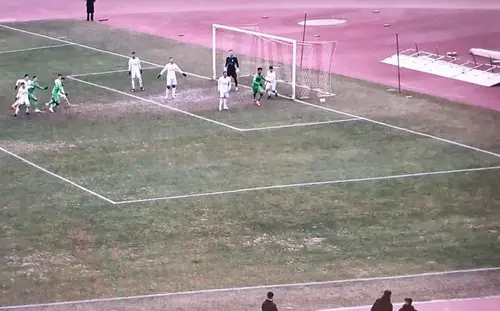 Așa a arătat gazonul la meciul Dinamo – Popești Leordeni