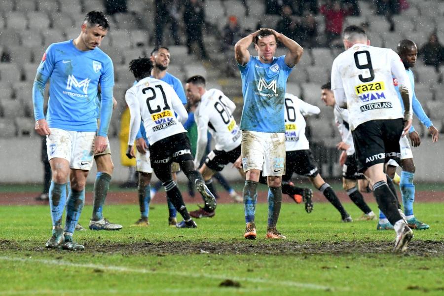 5 cluburi din Superligă ignoră „legea Novak