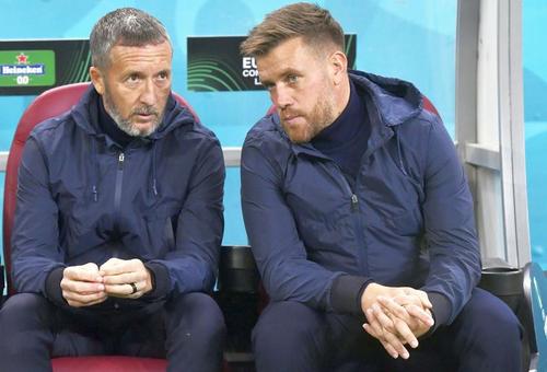 Mihai Stoica (57 de ani), managerul general al celor de la FCSB, susține că Federația Română de Fotbal i-ar fi promis licența lui Mihai Pintilii (38 de ani),  dacă ar fi acceptat postul de „secund” la prima reprezentativă.