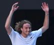 Stefanos Tsitsipas (24 de ani, locul 4 ATP) e primul finalist de la Australian Open, după 7-6(2), 6-4, 6(6)-7, 6-3 în semifinale cu Karen Khachanov (26 de ani, locul 20 ATP).