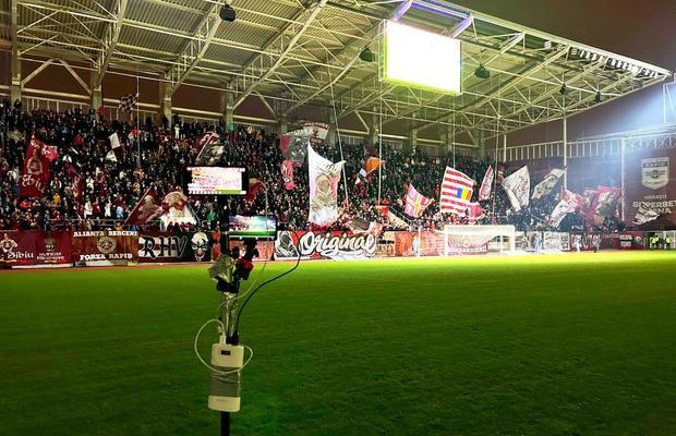 Moment inedit pregătit de galerie fotbaliștilor rapidiști la pauza meciului » „Teleportați” pe Arena Națională