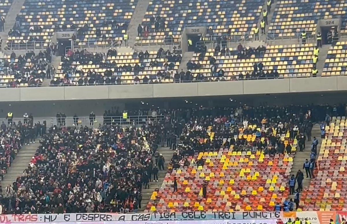 Peluza Sud Dinamo a părăsit Arena Națională în minutul 28 al meciului Dinamo - Rapid