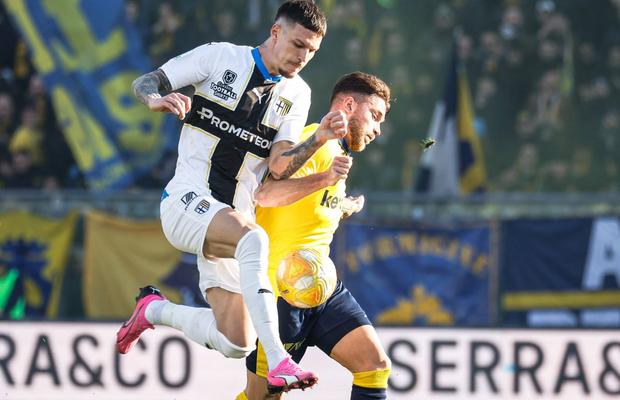 Liderul din Serie B, eșec la scor de neprezentare în derby-ul emilian! Ce au făcut Dennis Man și Valentin Mihăilă