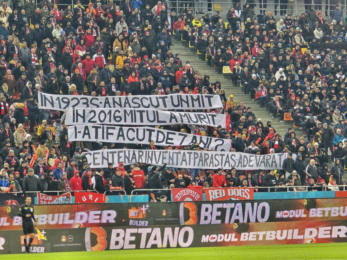 Rapid a cerut 2 penalty-uri în repriza secundă a derby-ului cu Dinamo » Daniel Niculae și-a făcut cruce când a văzut deciziile lui Găman și Hațegan