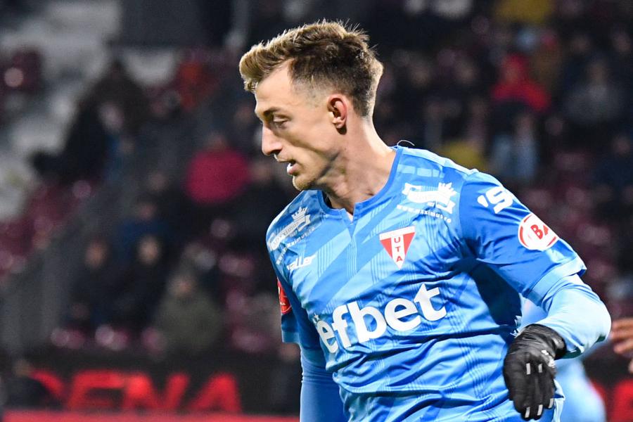 Claudiu Micovschi/ foto: Imago Trei jucători din Superliga, în cantonamentul Rapidului » Neil Lennon va lua decizia finală înainte de startul sezonului