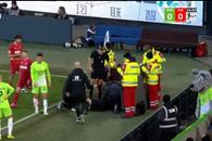 Moment bizar la Wolfsburg - Koln » Ce a urmat, după ce arbitrul asistent a fost făcut KO: „Situația deja devine ciudată”