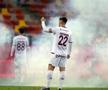 Cristian Săpunaru / Dinamo - Rapid, întrerupt 2 minute și 50 de secunde pentru o „rachetă” aruncată pe teren (foto: Raed Krishan/GSP)