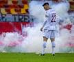 Cristian Săpunaru / Dinamo - Rapid, întrerupt 2 minute și 50 de secunde pentru o „rachetă” aruncată pe teren (foto: Raed Krishan/GSP)