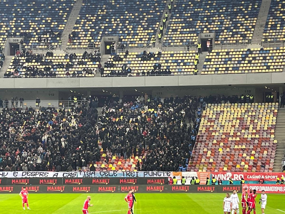 Alt protest! Măsura extremă luată de o parte a suporterilor dinamoviști, în timpul derby-ului cu Rapid