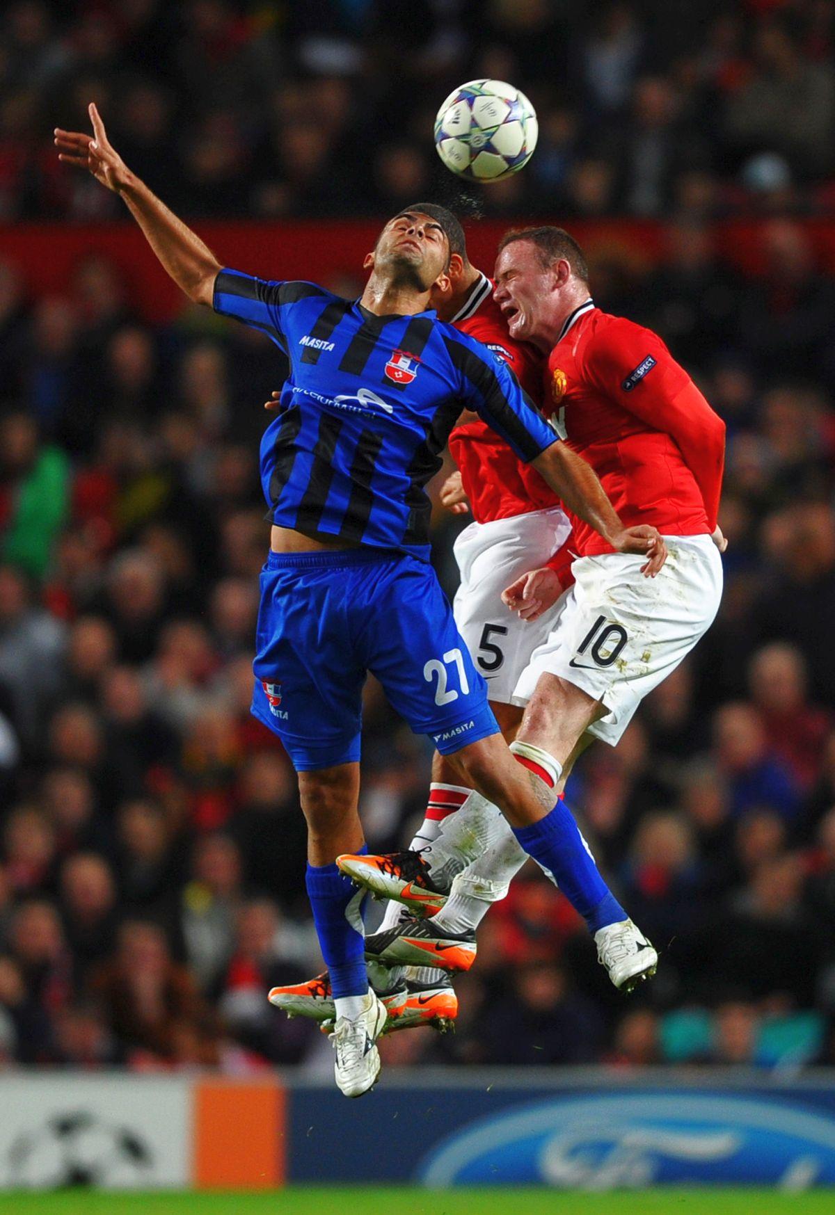 Oțelul și Marius Pena versus Manchester United în 2011