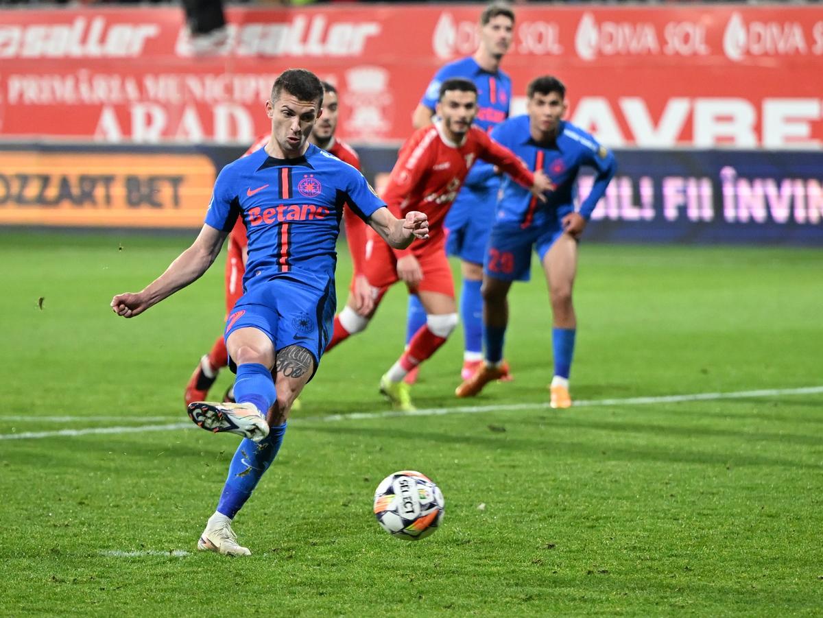UTA - FCSB 0-1 » Szabolcs Kovacs îi ajută pe roș-albaștri să egaleze liderul! Meci decis de un penalty inventat