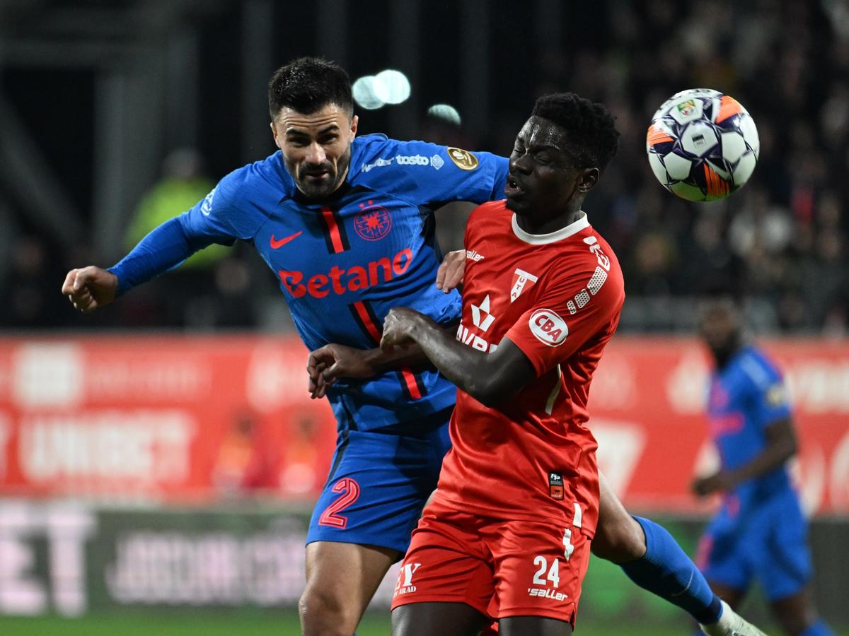 UTA - FCSB 0-1 » Szabolcs Kovacs îi ajută pe roș-albaștri să egaleze liderul! Meci decis de un penalty inventat