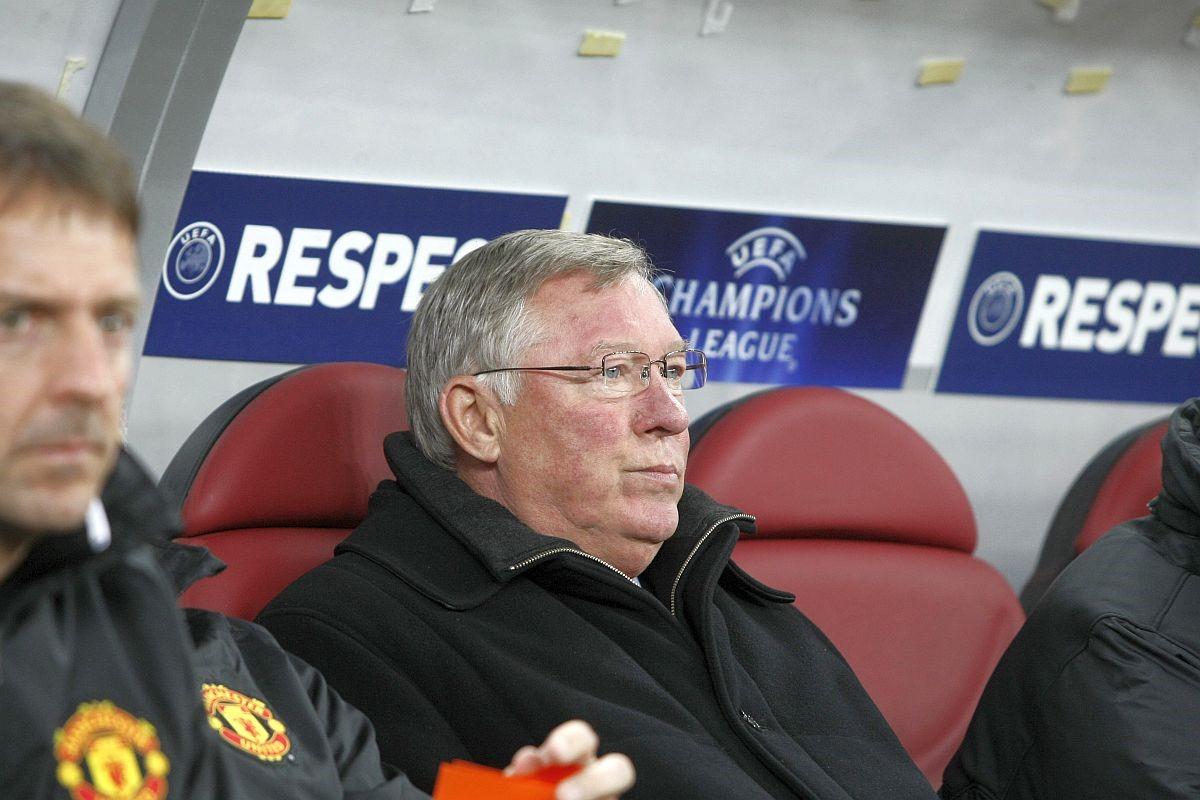 „Sincer, credeam că luăm multe” » Românul care a înfruntat un Manchester United stelar pe Old Trafford: “M-a luat cu tot cu minge. Apoi m-au fluierat la orice atingere!”