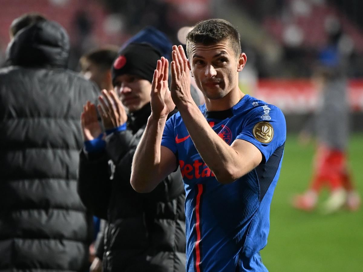 UTA - FCSB 0-1 » Szabolcs Kovacs îi ajută pe roș-albaștri să egaleze liderul! Meci decis de un penalty inventat