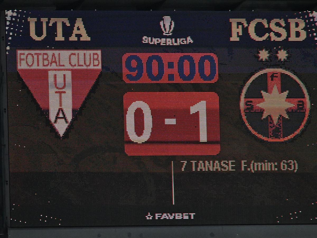 UTA - FCSB 0-1 » Szabolcs Kovacs îi ajută pe roș-albaștri să egaleze liderul! Meci decis de un penalty inventat
