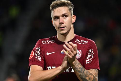 Louis Munteanu (22 de ani), atacantul celor de la CFR Cluj, a avut o evoluție foarte bună în partida cu Farul, in runda #23, în care a marcat de 3 ori.