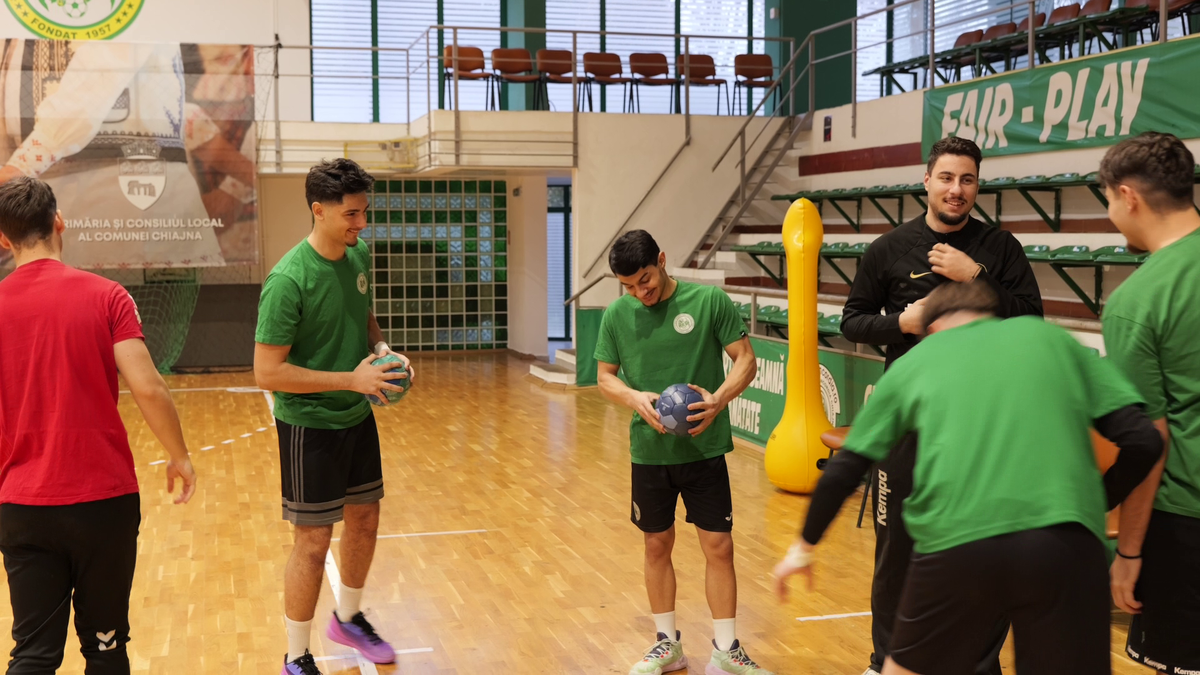 „Talentul dispare fără muncă!” » Cum se formează viitorii campioni la Chiajna: „Am început cu șase-șapte copii, acum avem 200”