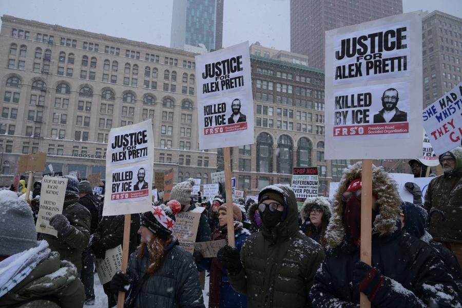 Protest împotriva ICE în Chicago/Foto: Imago Images Primarul orașului Milano, poziție tranșantă după ce a aflat de prezența agenților ICE la Jocurile Olimpice: „E o miliție care ucide”