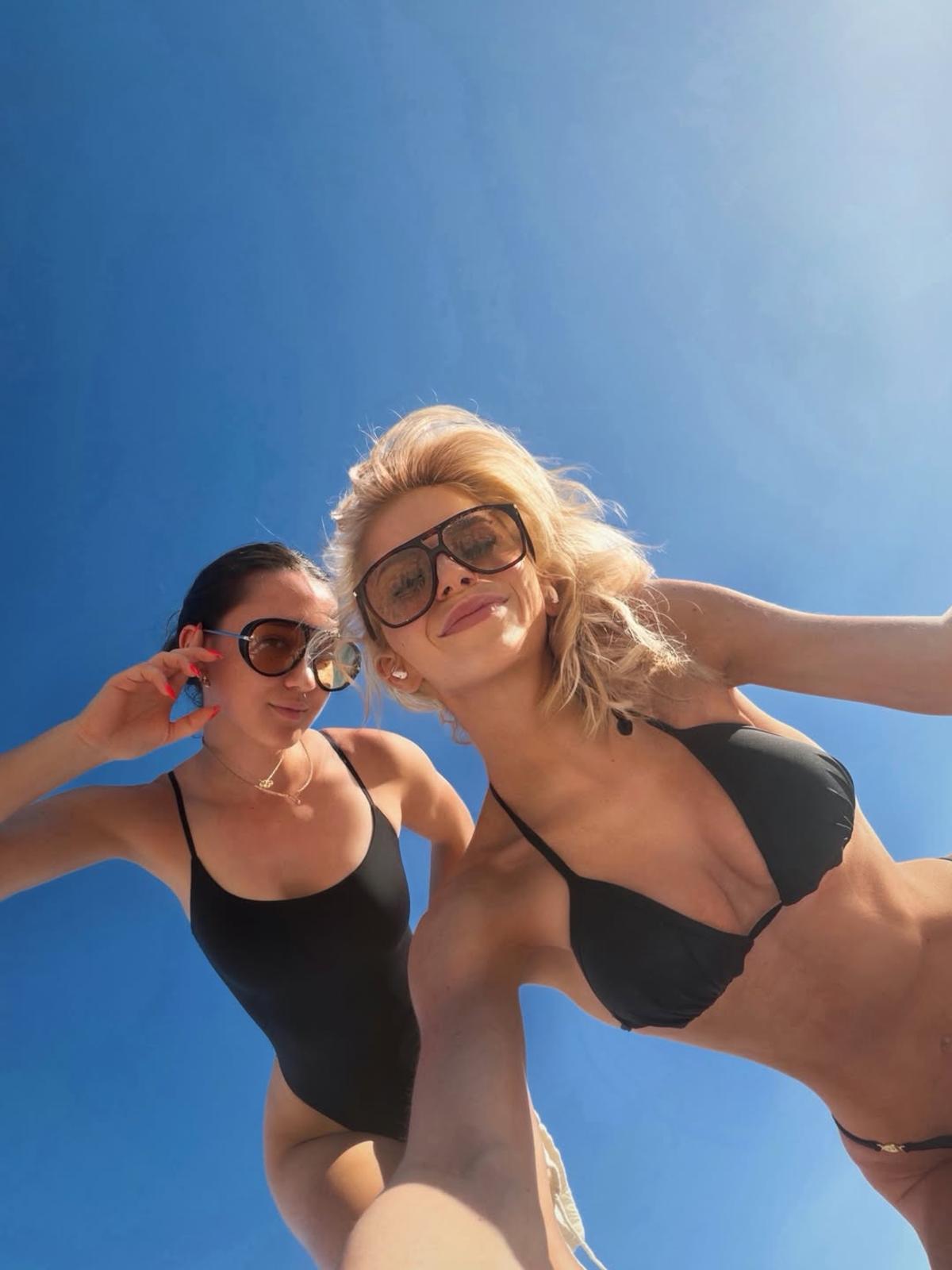 Modelul Caroline Daur. Foto: Instagram