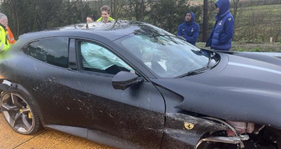 Colegii lui Radu Drăgușin au făcut accident înainte de meciul lui Tottenham din Liga Campionilor