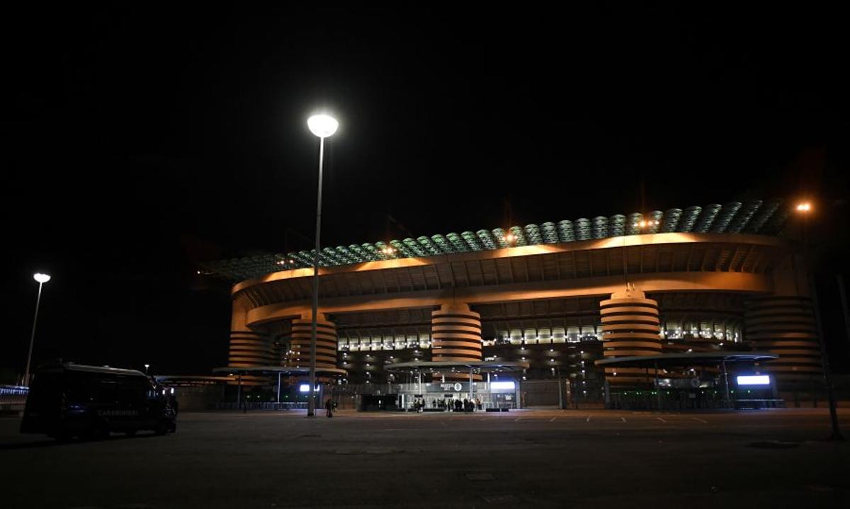 EUROPA LEAGUE, INTER - LUDOGOREȚ // FOTO Atmosferă dezolantă pe Giuseppe Meazza! Ce s-a întâmplat cu fanii care au încercat să asiste la meci