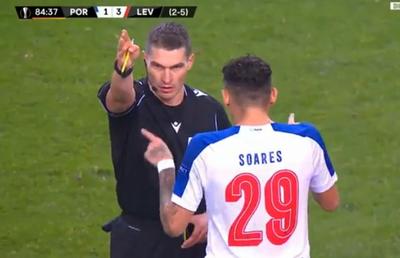 EUROPA LEAGUE | PORTO - LEVERKUSEN. Istvan Kovacs, ROȘU după un fault grosolan!