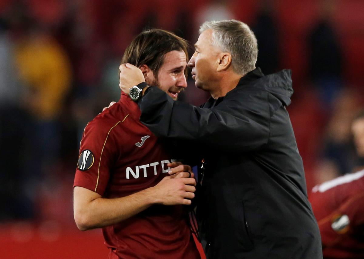 CFR CLUJ, PĂUN