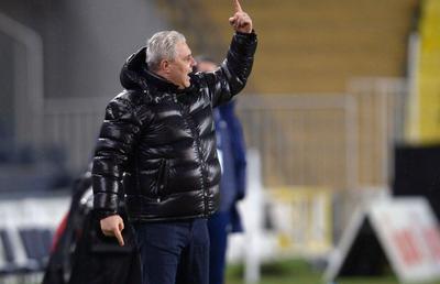 Marius Șumudică, nou pas greșit în Turcia! A avut om în plus o oră
