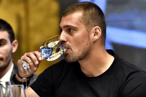 Gabriel Tamaș (37 de ani), fundașul celor de la FC Voluntari, a glumit pe seama unei posibile reîntâlniri cu Daniel Pancu (43 de ani), fostul antrenor al lui Poli Iași.
