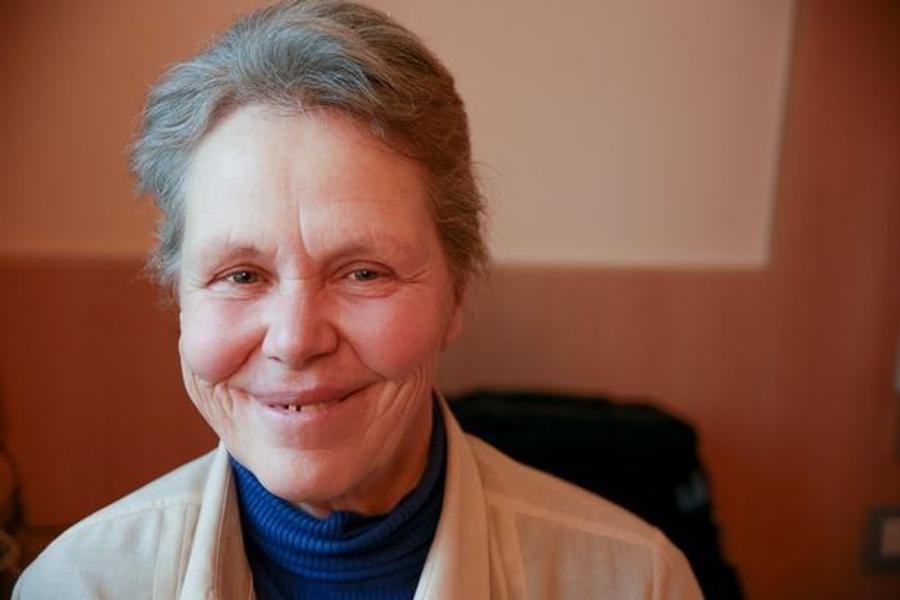 Laraine McHendrie Decarie FOTO: Monica White WS FOTO O fostă participantă la competiții internaționale de natație doarme de 4 ani într-un cimitir: „Muncesc de la 14 ani, dar acum supraviețuiesc fără vreun ban”