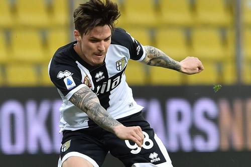 Dennis Man a bifat 17 jocuri la Parma în acest sezon, reușind trei goluri și un assist // Foto: Getty Images