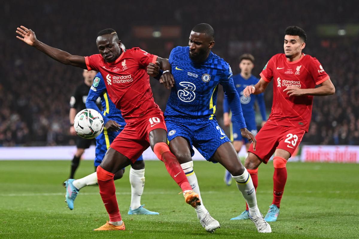 Chelsea - Liverpool, finala Cupei Ligii Angliei » Mii de steaguri ale Ucrainei pe Wembley