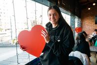 Andreea Mitu și aventura pe care o trăiește alături de Adam, fiul pasionat de robotică: „L-am luat peste tot, la două săptămâni era cu mine pe teren”
