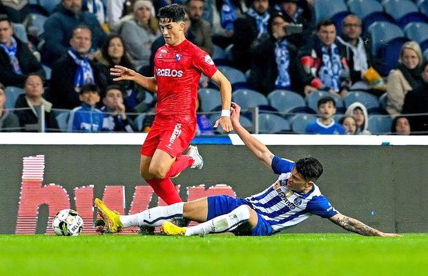 „Viciază campionatul! Dăm banii degeaba pentru VAR” » FC Porto acuză dur arbitrajul, considerat favorabil lui Benfica