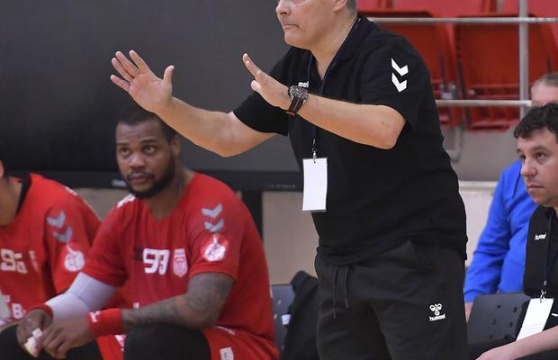 Dat afară de la Dinamo după disputa pentru cu putere cu Xavi Pascual, pleacă la Steaua » Culisele unei mutări spectaculoase
