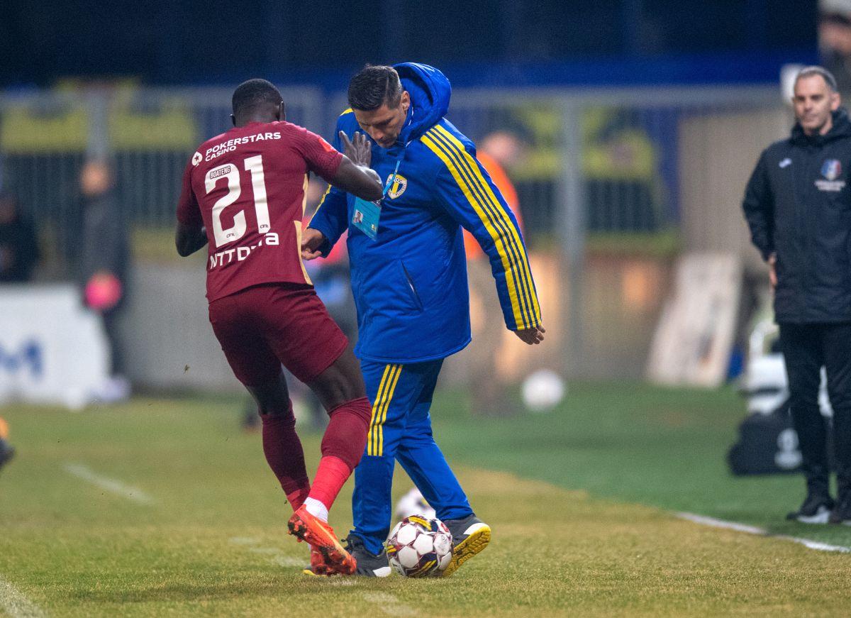 „Dansând cu lupii” » CFR Cluj marchează de cinci ori la Ploiești și se apropie la două puncte de Farul. Clasamentul ACUM