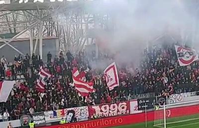 Fanii lui Dinamo, spectacol pe „Arcul de Triumf” » Atmosferă spectaculoasă la meciul cu Unirea Constanța